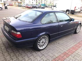 bmw e36 coupe 328 AT - 3