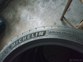 225/40 R18 Michelin - 3