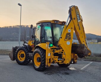 JCB 4CX 4x4 6000mth - 3