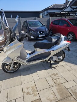 Piaggio X8 125cm3 - 3