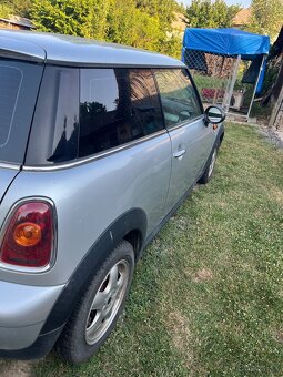 Predám mini cooper 1.4 70kw 2009 - 3