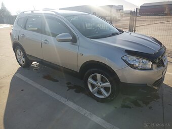 Nissan Qashqai+2 - 3