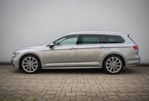 Passat R-line 4x4 DSG 140kw 2.0TDi webasto virtual kessy - 3