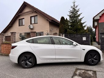 Tesla Model 3 SR - 3