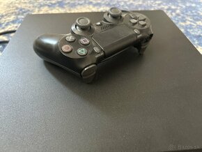 Playstation 4 pro - 3