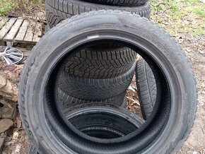 Predám zimné pneumatiky 2ks 215/ 50r18 - 3