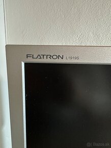 19” Monitor LG Flatron L1919S - 3