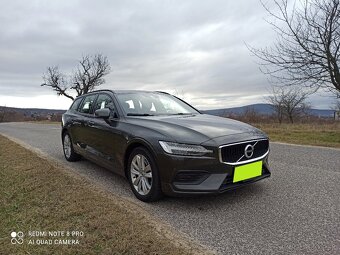 predám Volvo V60, benzín 2.0, automat, rok 2020/11 - 3