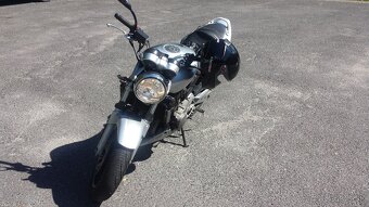 Honda hornet - 3