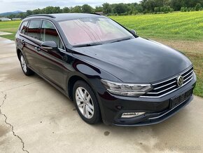 Volkswagen Passat Variant 2.0 TDI EVO Business DSG LED - 3