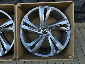 5x112 R19 VW Valencia Tiguan Rline Nepoužite - 3