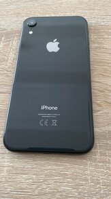 Apple iPhone XR - 3