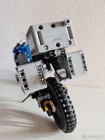 Lego Technic 42063 BMW R 1200 GS - 3