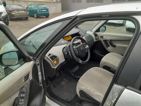 Predám Citroen c4 pıcasso 2.0hdi automat - 3