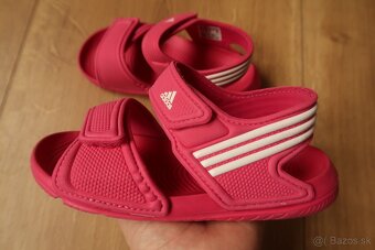 Letné dievčenské sandálky ADIDAS č. 30 - TOP STAV - 3