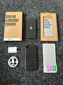 iPhone SE 2020 64GB Black KOMPLET (89% Batéria) - 3