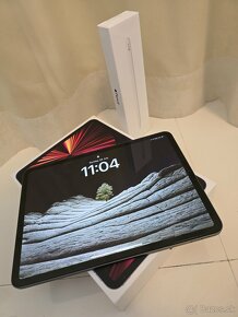 iPad Pro 11 (3rd gen) 128GB WiFi + Apple Pencil (2nd gen) - 3