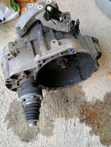 Motor 2.0 TDI 103 kW , prevodovka 6q - 3