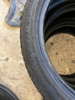 Bridgestone 225/40 r18 - 3