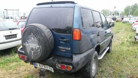 Nissan Terrano 2.7 tdi,bez korozie, zo Španielska.8/1994 - 3