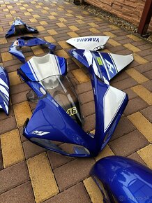 Yamaha R1 kapotáž - 3