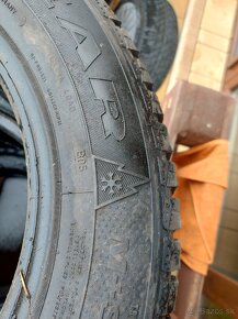 Goodyear 215/60 R16 zimné pneu 7 mm - 3