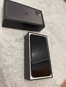 iPhone 11 Pro Max 64GB Grey - 3