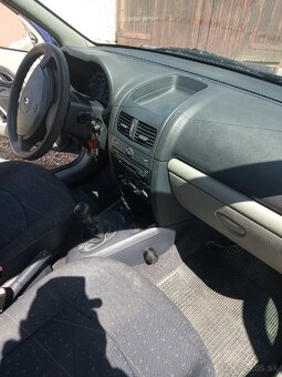 Renault Clio 1.2 - 3