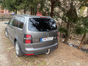 Volkswagen Touran cross - 3