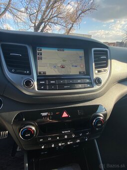 Hyundai Tucson 1.7 AUTOMAT 2017 - 3