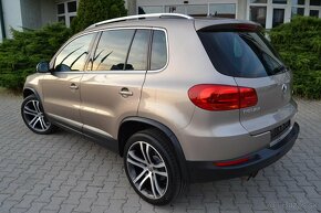 VW TIGUAN 2.0 TDI R-LINE 4x4, NAVI, F1, BIXENÓN, KOŽA, R19 - 3