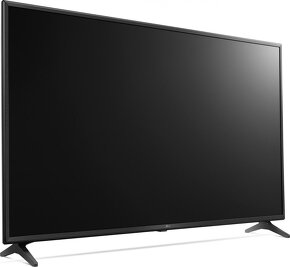 LG Smart (49") - 3