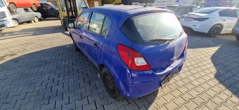 Lacno rozpredám Opel Corsa 2006-2014 na náhradné diely - 3