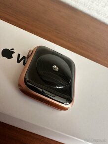 Apple Watch SE 44mm Gold - 3