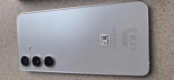 Samsung galaxy S 24 Gray - 3