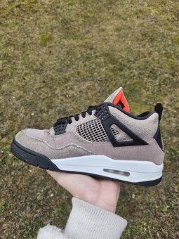 Nike air Jordan 4 Taupe Haze - 3