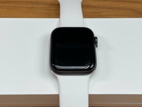 Apple Watch SE 44mm čierna - 3