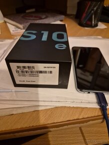 Samsung Galaxy S10e  256GB - 3