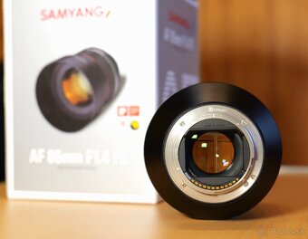 Samyang AF 85mm F/1.4 FE pre Sony E - 3