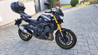 Yamaha FZ8 - 3