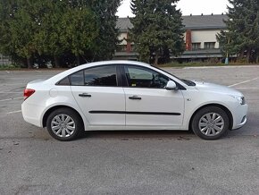 Chevrolet Cruze 1.6 benzín v TOP stave - 3