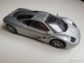 1:18 McLaren F1  Maisto - 3