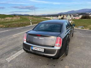 Lancia Thema / Chrysler 300C 3.6 benzín+LPG - 3