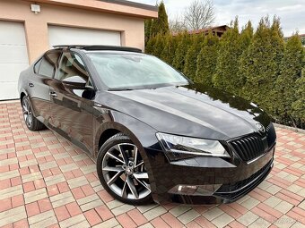 Škoda Superb 2.0 TSI 206kw DSG 4x4 Led Panorama - 3