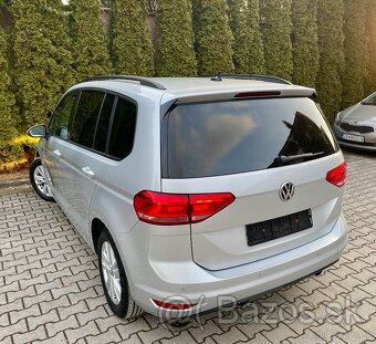 Volkswagen Touran 2.0 TDI Edition Comfortline DSG - 3