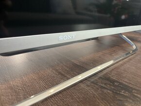 SONY Bravia (107cm / 42") - 3