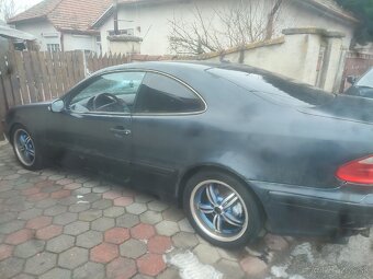 Predám Mercedes CLK w208 2,0i kompressor rok 2000 - 3