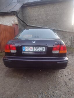 Honda Civic 1.5i vetek - 3