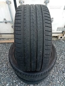 2+1 gratis 285/40R21 Celoročné pneumatiky Vredestein 2021 - 3