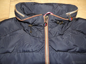 Moncler Duvet, Peak Performance a Tommy Hilfiger parka - 3